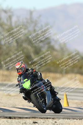 media/Dec-01-2025-Moto Forza (Mon) [[2daa91e15f]]/2-Intermediate Group/Session 3 (Turn 3)/